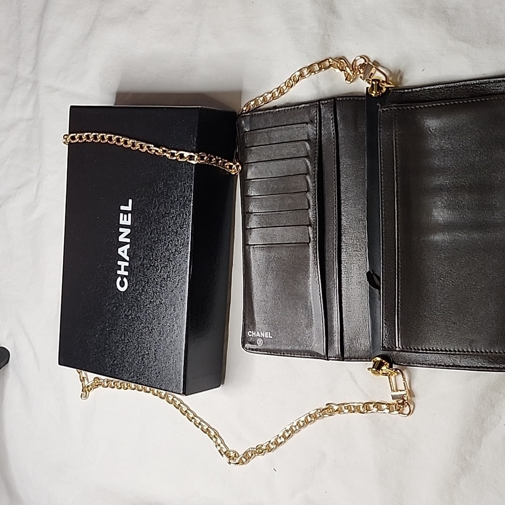 Chanel #7 🌟 Bifold Long wallet converted to Crossbody chain purse - Picture 2 of 13